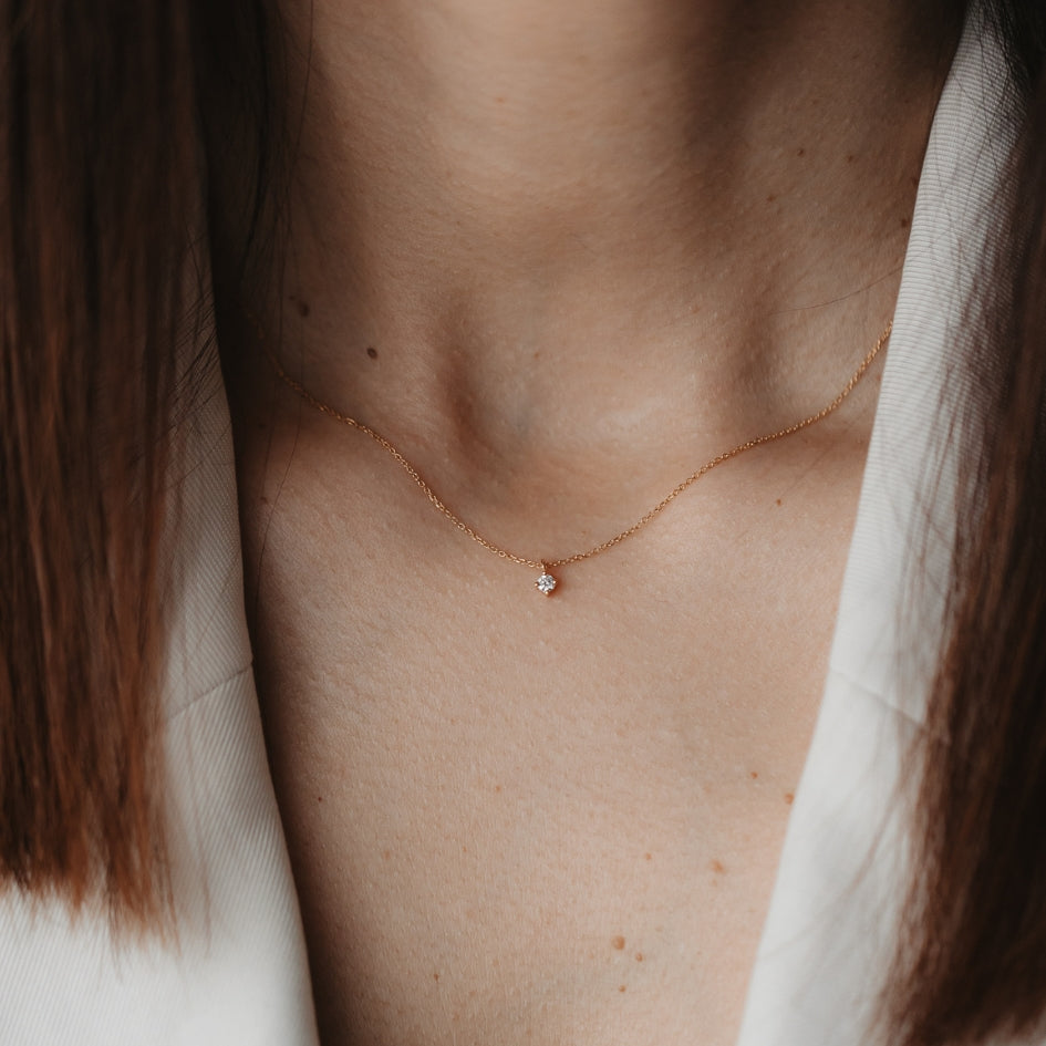 Naszyjnik złoty Timeless - Diament 0.05 CT - Indira