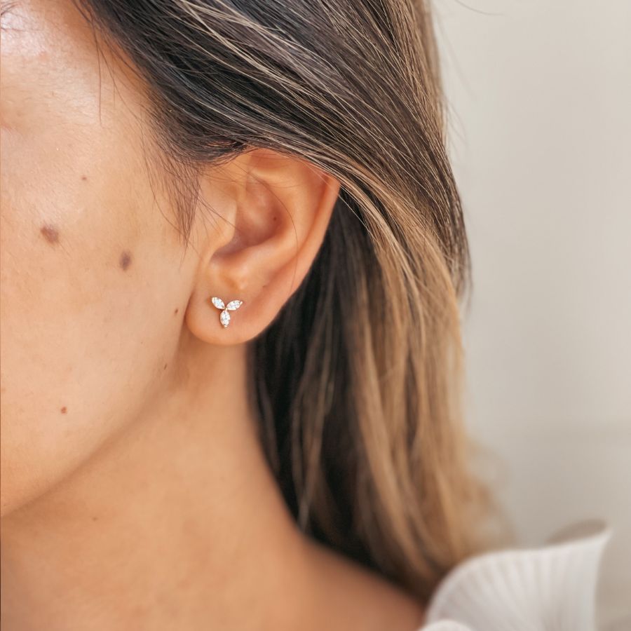 Kolczyki złote Flower Studs - Cyrkonia - Indira