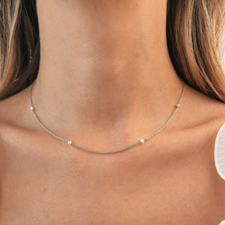 Naszyjnik srebrny Tiny Pearls - Indira