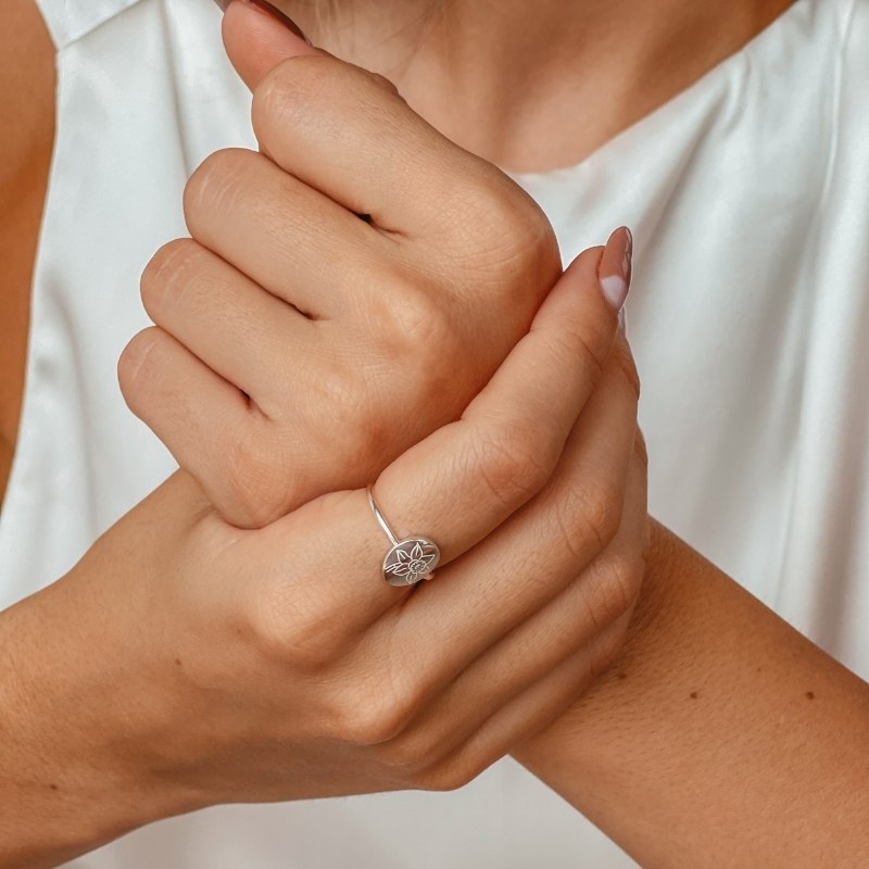 Srebrny pierścionek Birth Flower - March Daffodil - Indira