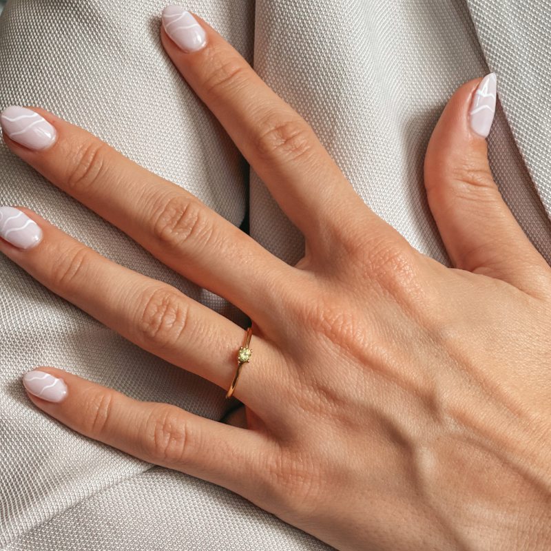 Srebrny pierścionek Birthstone Golden August - Peridot - Indira