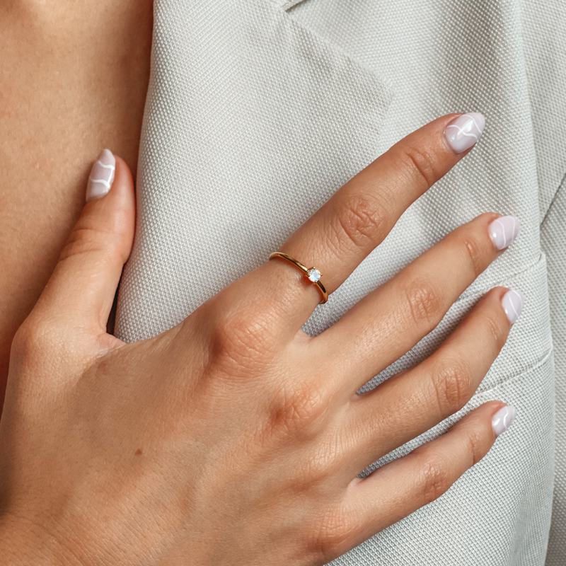 Srebrny pierścionek Birthstone Golden June - Kamień Księżycowy - Indira
