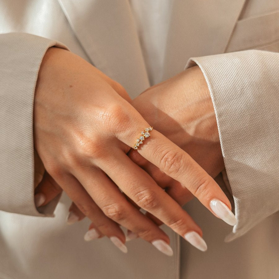 Srebrny pierścionek Golden Galaxy - Cyrkonia - Indira