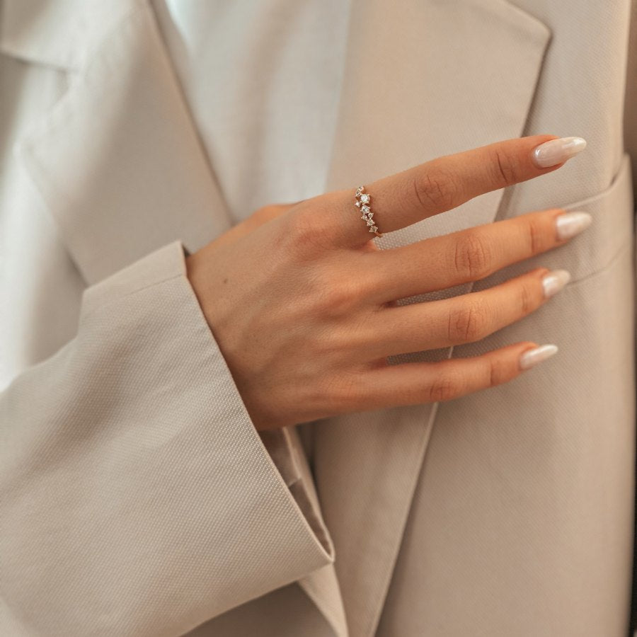 Srebrny pierścionek Golden Galaxy - Cyrkonia - Indira