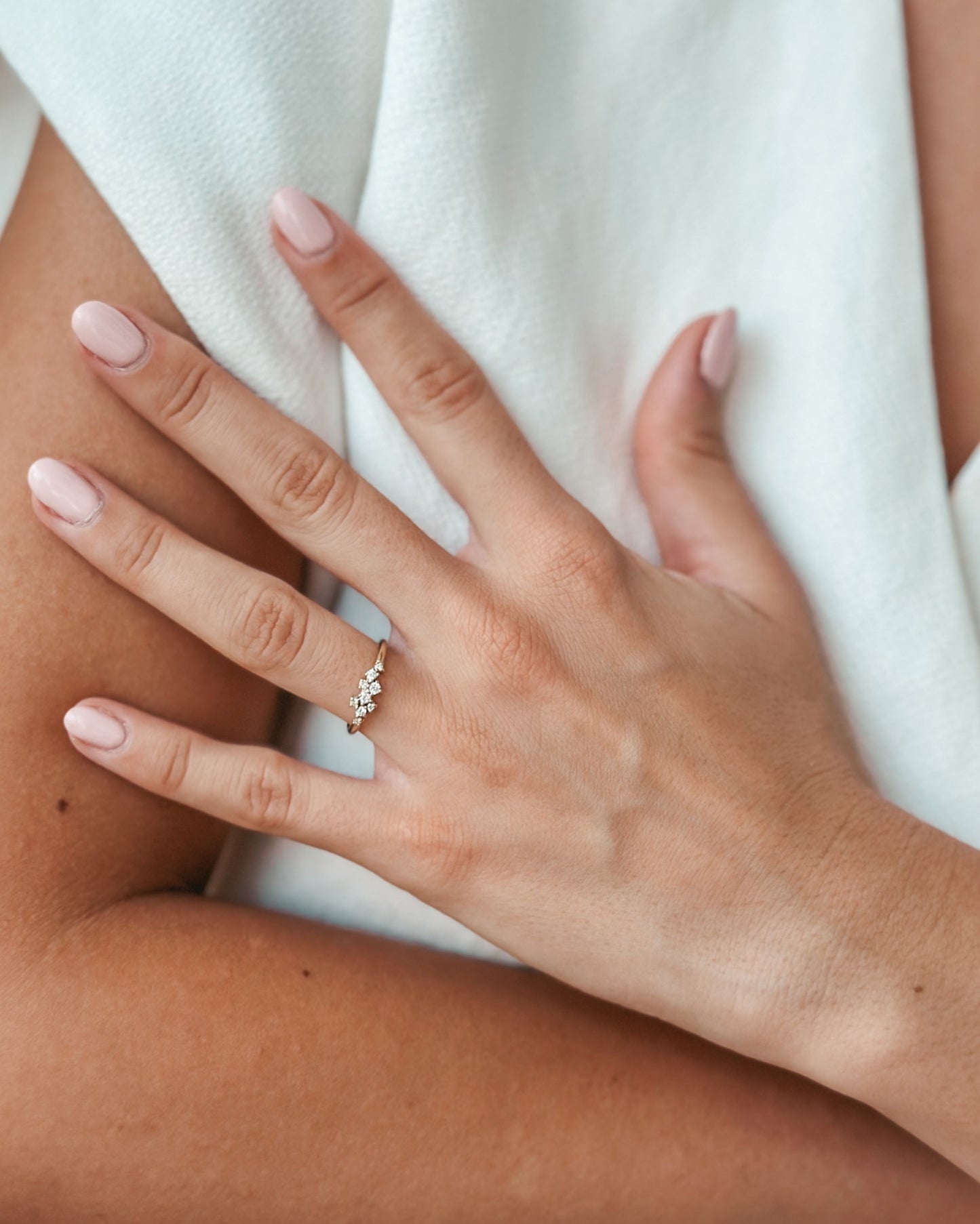 Inel din aur galben Selene – Diamante - Indira