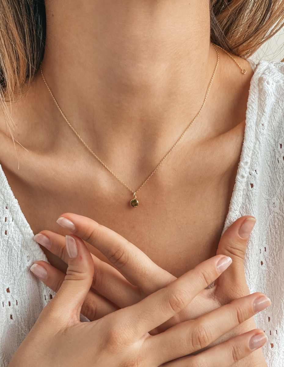 Srebrny naszyjnik Birthstone Golden August - Peridot - Indira