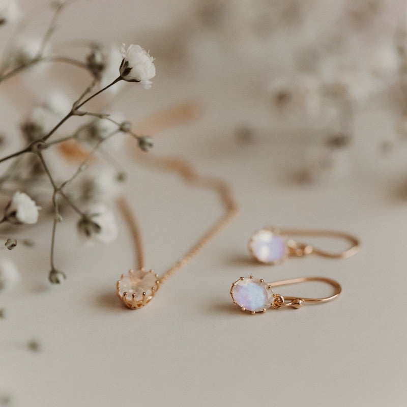 Srebrny naszyjnik Golden Serene - Kamień Księżycowy - Indira