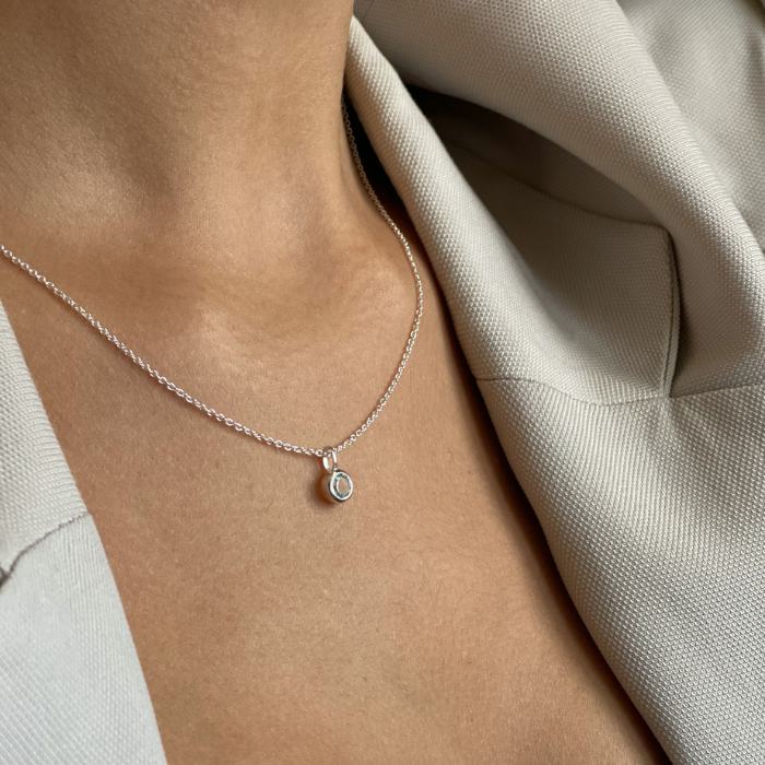 Naszyjnik srebrny Birthstone Grudzień - Niebieski Topaz - Indira