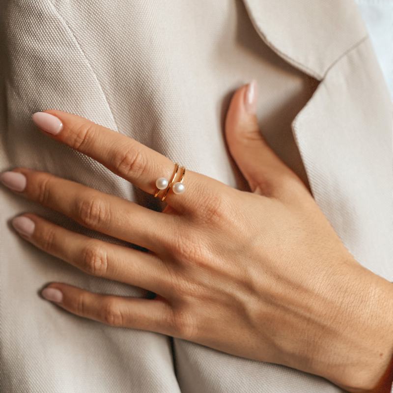 Srebrny pierścionek Golden Genesis - Naturalne perły - Indira
