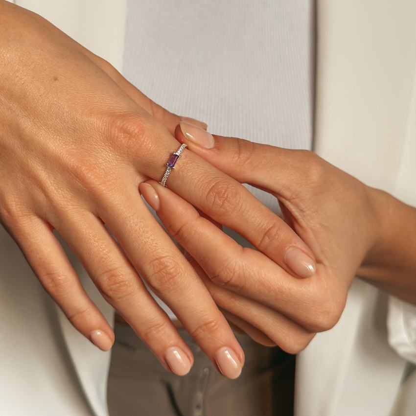 Srebrny pierścionek Precious - Ametyst - Indira