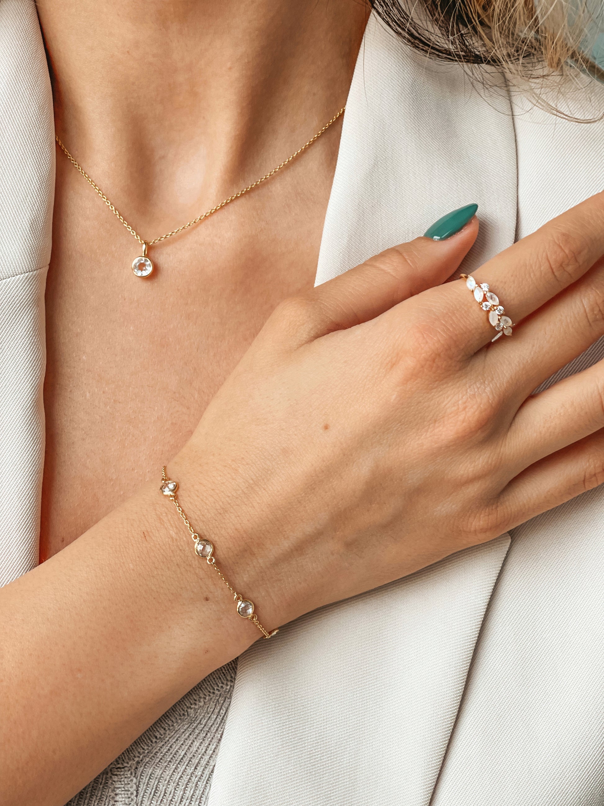 Srebrna bransoletka Birthstone Golden December - Niebieski Topaz - Indira