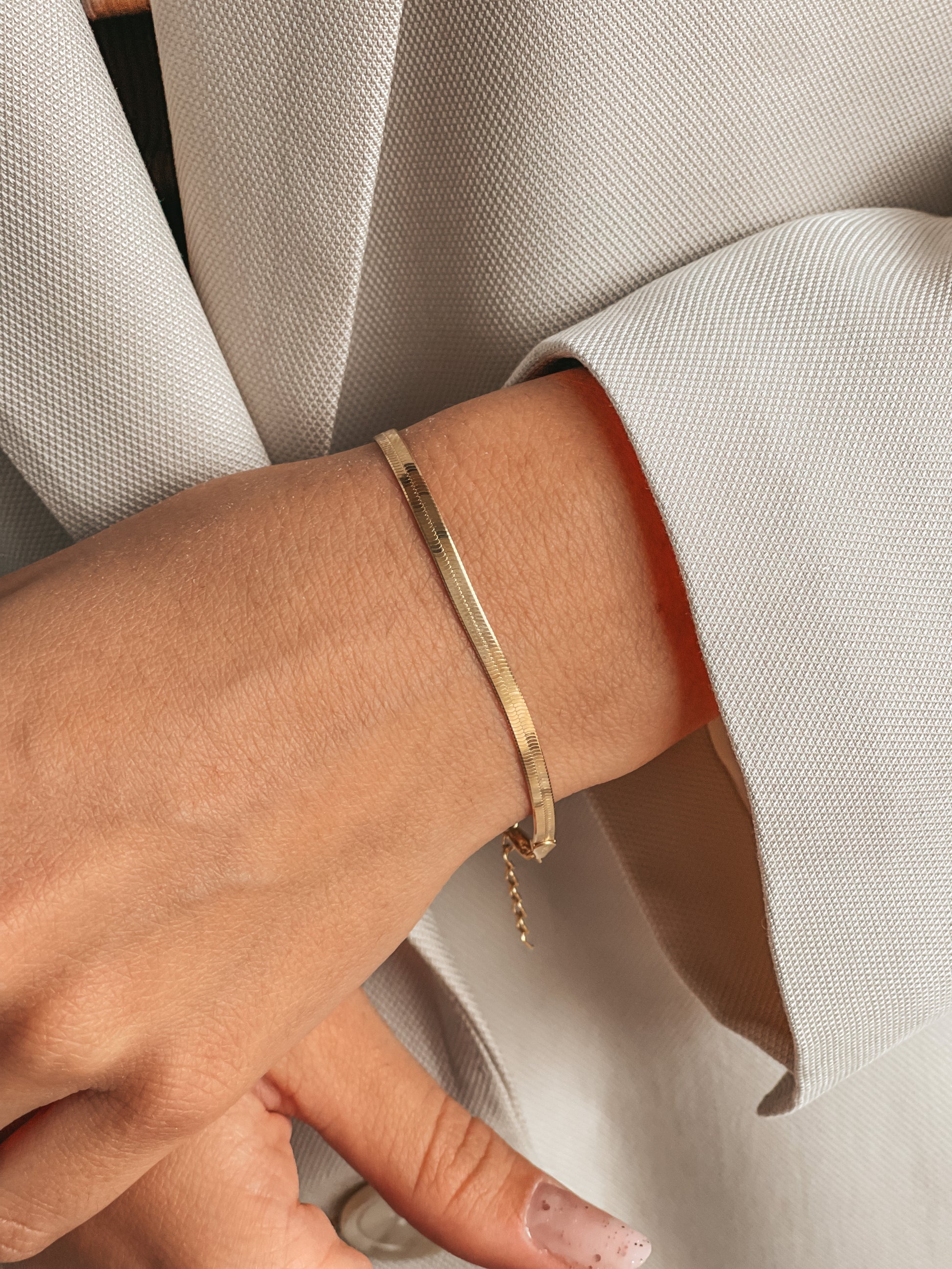 Srebrna bransoletka Golden Herringbone - Indira