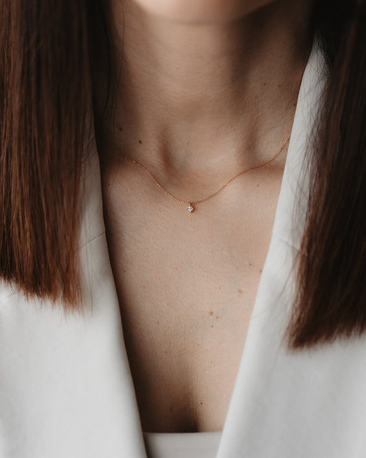 Ponadczasowy Złoty Naszyjnik - Diament 0,1 CT