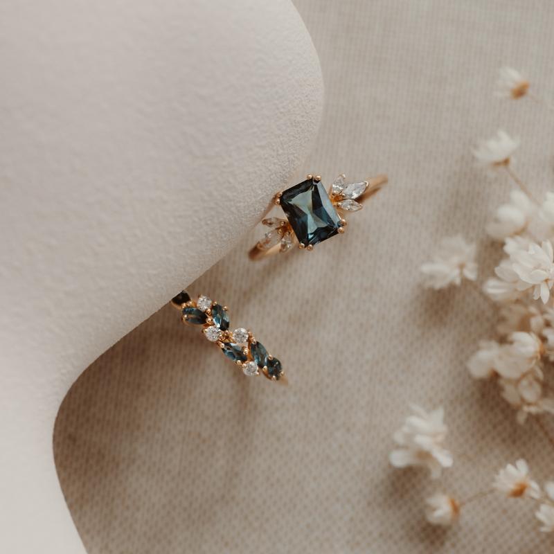 Srebrny pierścionek Golden Verdure - London Blue Topaz - Indira